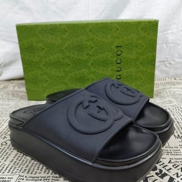 Gucci Women's Black Interlock G Platform Sandals - Picture 1 of 7